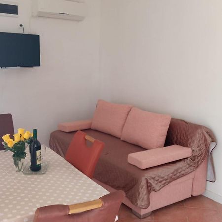Apartmani Nikola Биоград-на-Мору Экстерьер фото