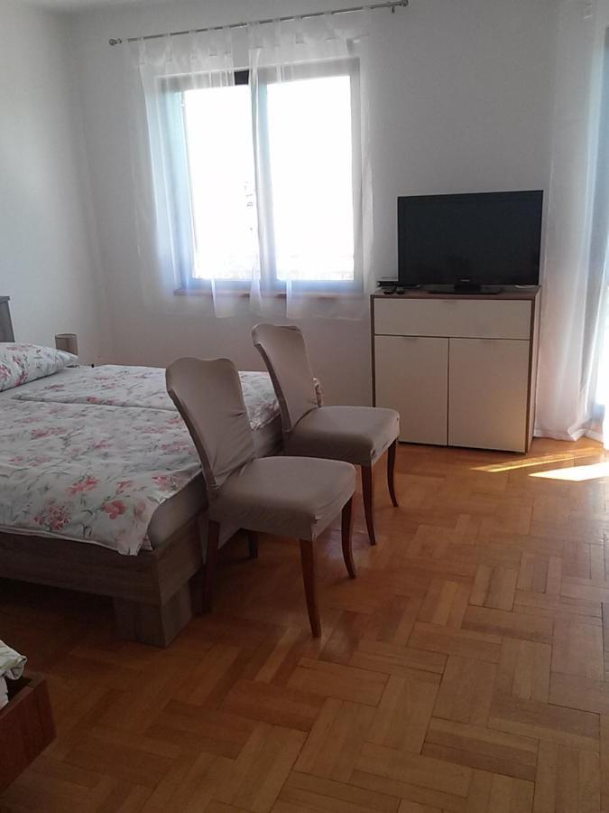 Apartmani Nikola Биоград-на-Мору Экстерьер фото