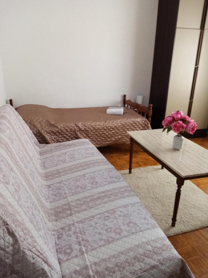 Apartmani Nikola Биоград-на-Мору Экстерьер фото