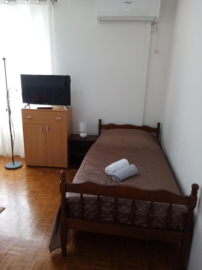 Apartmani Nikola Биоград-на-Мору Экстерьер фото