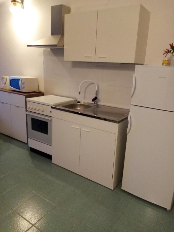 Apartmani Nikola Биоград-на-Мору Экстерьер фото