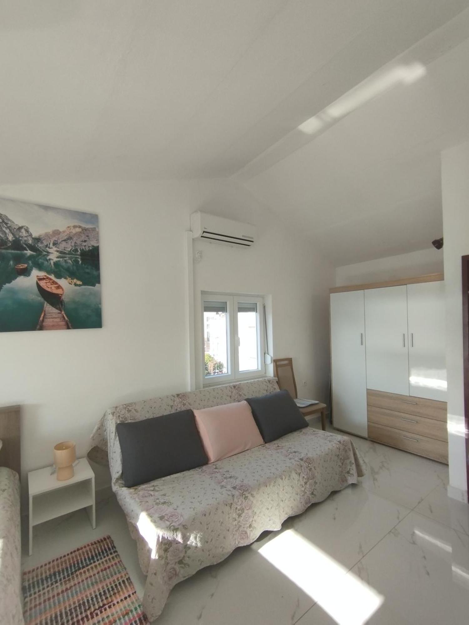 Apartmani Nikola Биоград-на-Мору Экстерьер фото